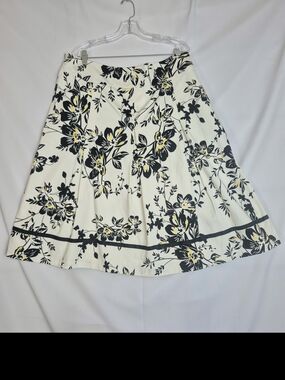 Women's Floral A-Line Skirt - White with Black & Yellow Floral Print